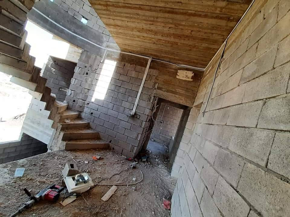 السلام عليكم اني كهربائي وهذا من أعمالي أن شاء اللة ينال اعجابكم الكهربائي محمد
***********
***********
