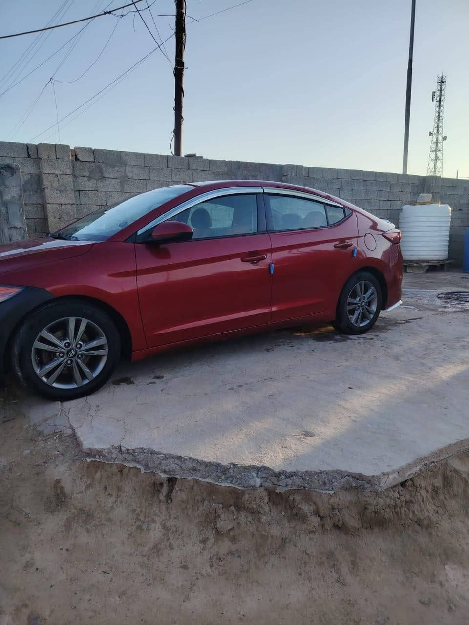 السلام عليكم 
مرخصت الادمن 
انترة  موديل  2017 
وارد امريكي 
مكينه  2000 دوش 
كير AT المرغوب 
طخه  بل بنيد  شبر  والدعاميه  بدله 
والجاملغ  الخلفي  طخه  شبر 
 تحكمات  استيرن 
كامره  خلفيه 
رقم اربيل 
السيارة  ليبل  واحد 
السعر 120 وبيها مجال 
الهاتف /***********
