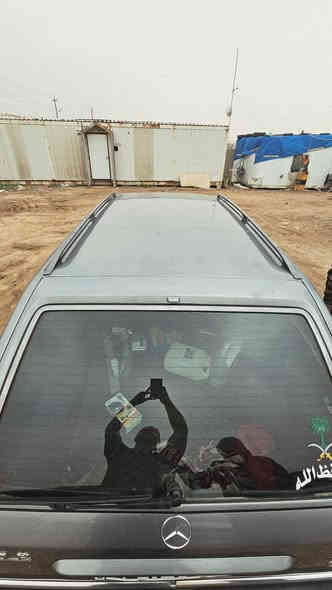 للبيع مرسيدس بنز 300 موديل 1990 – فرصة
سيارة شد بلدها، نظيفة من الداخل والخارج
محرك بلادي على الشرط، أداء ممتاز
مكـانيك 100٪ بدون أي صرف
تخم تاير جديد
حدادية 90٪
تشغيل يومي – جاهزة للمستخدم فوراً
مكان سياره بغداد  = سعر 58 وبيه مجال   
***********
