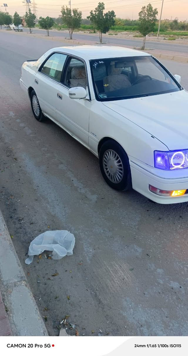 سلام عليكم راس الثور مديل ٩٧ محدثه الفينيه رقم نكليزي تحويل ثاني يوم كصه عكال مكينه ٣٠٠٠ فيشتين سياره احله من الصور مكلف بل نشر رقم راعيه *********** سعر 65 وبيه مجال
