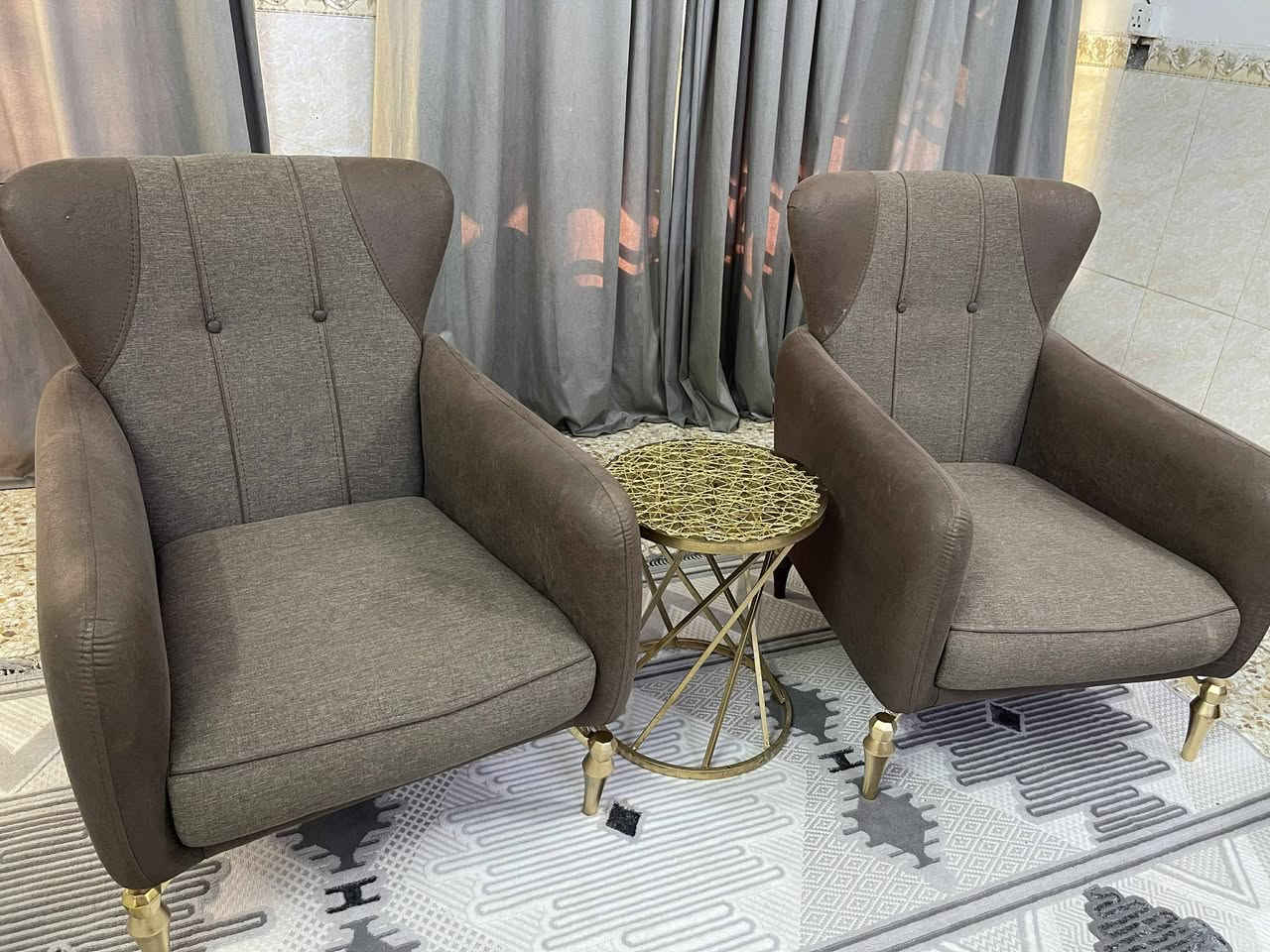 تركي مو عراقي 8 مقعد 💺  نظام سرير اقماش خاولي  القماش الي ع اطراف الكراسي  وترو ابروف مو جلد ..السعر 385 ..*********** واتساب
