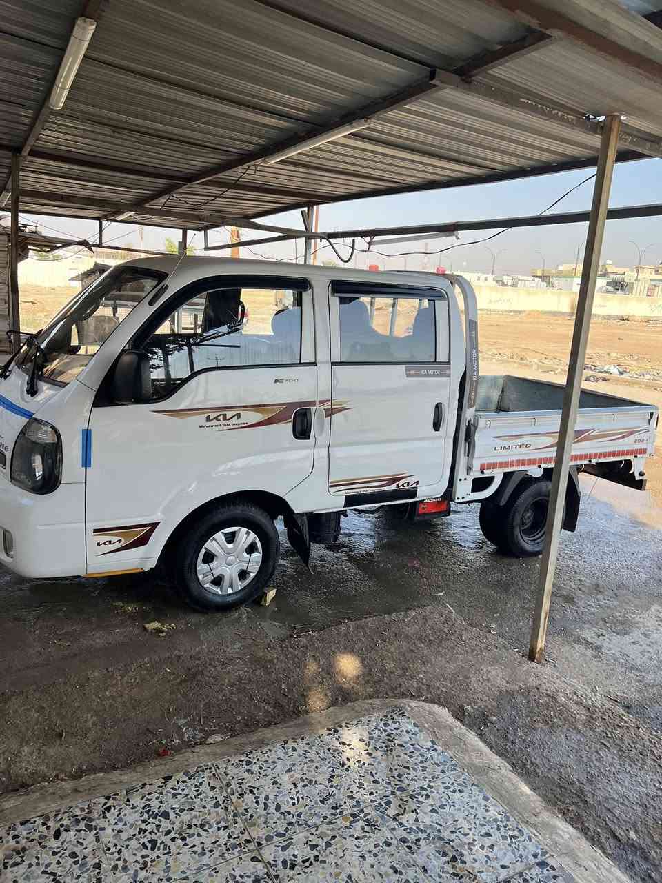 السلام عليكم كيه دبل قماره لبيع 
موديل 2005 محدثه 
رقم صدامي 
ما اندل راعيهه ابيع كم حديد 
مكينه وكير كفاله 
مكان ميسان العماره 
*********** 
السعر 75
