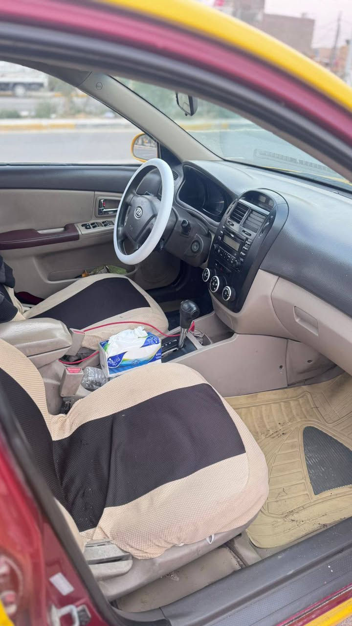 سلام عليكم كيه سبكترا 2009رقم بابل حادثه طخه خفيفه بجاملغ لخلفي ولباقي ليبل واحد مكينه2000 بيهة بخار  حداديه اماميه كله جديد تخم تاير منضومه تبريد  كله جديد كامله دواخل نضيفه لسعر 75مكان كربلاء  *********** غير متواجد علنت
