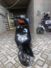 دراجه سكنس نثيه كابريتر  للبيع كفرات نضيفه شوفت عينك بس ال اشاير الوره...