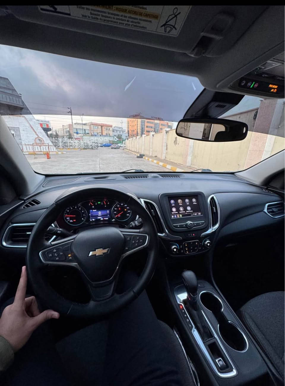 Chevorlet Equinox  2023 🚘
شيفرولية اكينوكس  ٢٠٢٣

سيارة مرقمة و جاهزة بدون مصرف و تحويل موجود 

جملغات امامية ويا ربع باب صبغ بدون دواخل 👌
 ارباكات كلها سليمة ⚠️
 و باب بي رصعة ٣١ الف ميل ماشية

مواصفات LT 🎖️
بصمة و ابواب بصمة، رادار و حساس، داتاشو و كشنات هيتر ، شاشة و كاميرة، بريك بصمة و اوتو هولد، ويل كروم و لايت Led و زينون و تبريد مركزي، كشناهت كهربائي و نظام ابل كاربلاي، بعد....

كير محرك تبريد 💯
حجر و راديتر و رادارات شركة 💯
جاهز بدون مصرف 💯

  3GNAXKEG5PS129993  رقم شاصي  

سعر 🔥 148 و مجال و مكان بغداد
واتس اب و كورك: ***********
0750-7739471 اكر, نينوى
