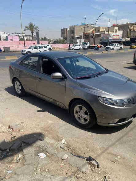 سلام عليكم سيراتو ٢٠١٢ رقم سليمانيه سنويه بااسمي حرك ١٦٠٠ مكفوله من الضربه بيه صبغ حط خطين باب الصدر عكس السايق صدر امامي خلفي جديد تبريد تدفئه تخم تاير كير مكينه مكفولات لسياره مال جنايه متصرف عليه ربع دينار سعره ١١٠ ورقه وبيه مجال للطيبين مكانه بغداد رقمي ***********
