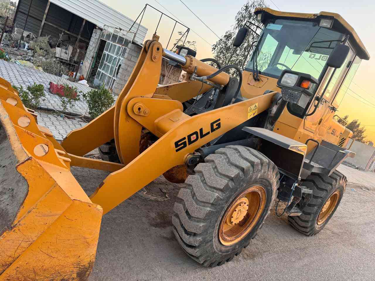 شفل LG(ال جي ) صيني
مديل 2013
مكفول 
ساعات العمل 6000
المكان بغداد 
الشراي يتصل ويدلل 
***********
