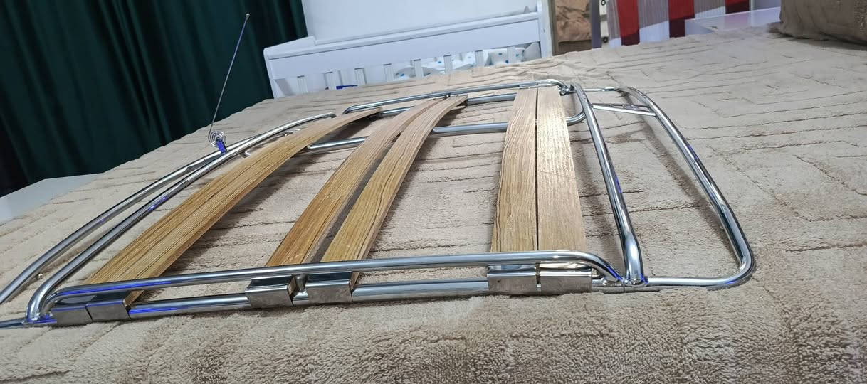 السلام عليكم سيبايا سحاره اصليه للبيع سعر 200 بغداد فلكه حي النصر الرقم ***********
