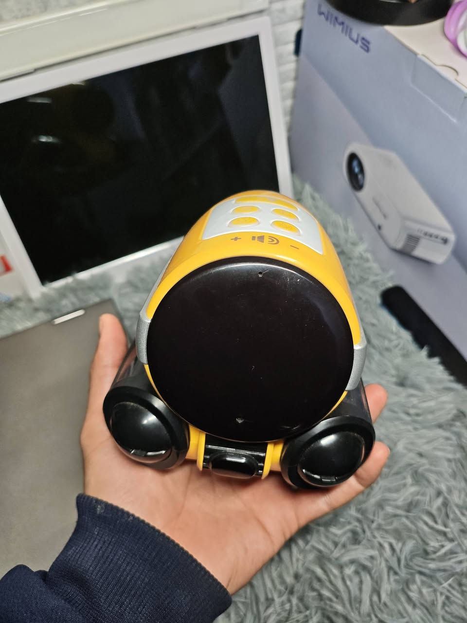 روبوت تعليمي ذكي يجمع المتعة ويه الفايدة 
بيه قصص بالإنجليزي، وأغاني تعليمية حلوة، وموسيقى هادئة للنوم.


**إذا كنت صاحب هذا الإعلان وتريد حذفه لأي سبب، رجاءا أرسل رسالة إلى الدعم الفني**