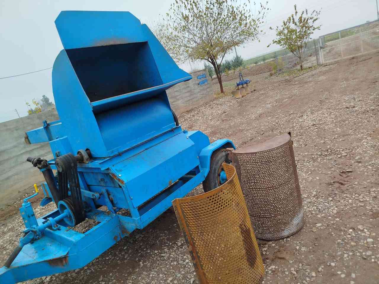 سڵاو هاوڕێیان ئەم هەباشە بۆفرۆشتن هەمووگیانی بەشەر تەورەکانی تازەیە ئەو  قایشی تازەیە دوهێڵەکەی لەگەڵە  شوێن دەوروبەری هەڵەبجەی شەهید ئەگەر موشتەری نیت سەرم مەیەشێنە ڕەقەم ..***********
ئەدمین
