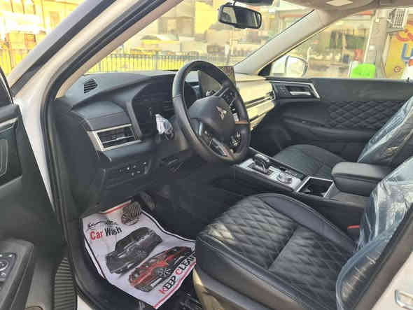 #مسيوبيشي_اوتلاندر_PHEV_هايبرد_بلك_ان_SEL
#موديل . 2023

 #السعر_240$ 

وارد امريكي فول الفول عدا الفتحه  كامل مواصفات 
تدفه كراسي 
شاشا كبيره 
#كامرات 360 درجة 
حساس امامي  خلفي 
رادارات جانبيه 
نقطه عمياء 
رادار امامي وخلفي 
7راكب 
7انظمت قياده 
كشنات خزن ميموري الصفحتين 
كشنات كهربائي 
مراة شفط كهرباء 
#بردات خلفيه 
عداد السياره داتاشو 
ستيرن تدفئة 
#تبريد قطعتين امامي +خلفي 
#محرك 2400 هايبرد+بانزين  
#شحن_منزلي

بعد بيها مواصفات هواي 

#بجم_كبس.حادثها كلش حلو صور الحادث داخل المنشور

ماشيه 19mil

#مكاني_بغداد_مدينة_الصدر 

وبالعافيه ع ياخذها سياره جديده    تبريد ثلج سياره كلش نظيفه رقم جديد باسمي تحويل ثاني يوم

#للاستفسار_الاتصال_على_الرقم
#او_المراسلة_وات_ساب

 ***********
