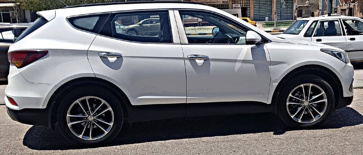 اللهم صلي على محمد وال محمد 🌹

                           للبيع //
       سنتافي 2016 اربيل شكل ال2017
 مكفول من الضربه والصبغ سياره جديده   مواصفات: كشن كهربائي ،حساسات، كامره ،محرك 2400، تخم تاير جديد
السعر :170قابل للتفاوض 

 للأستفسار 📞الاتصال على الارقام :
للأتصال📞:***********
للواتساب:***********
