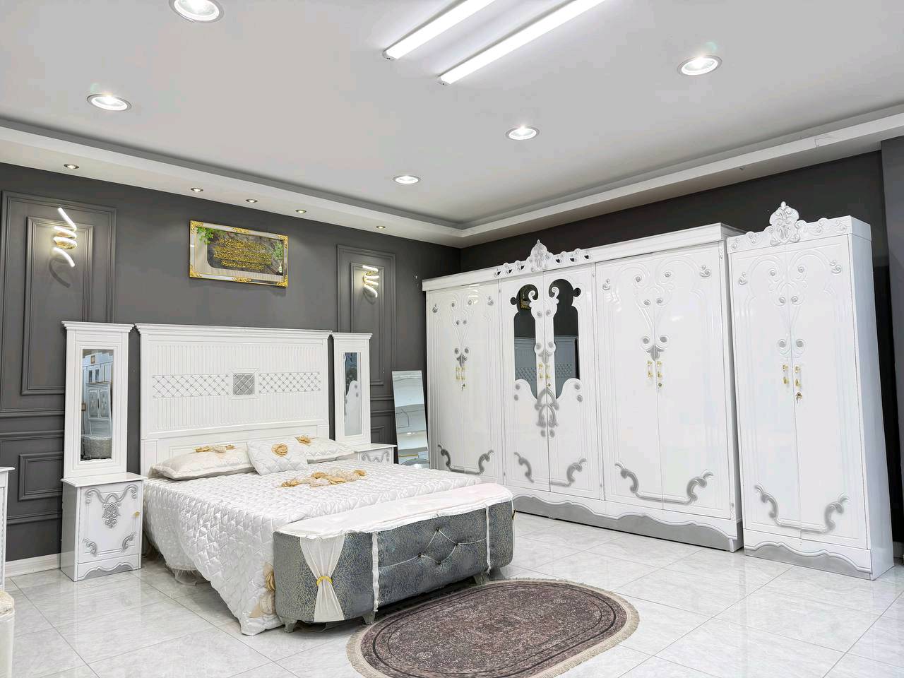 السعر // مليون فقط 😍

🔅تفاصيل الغرفة المرمري  ....

 خارج ٤ملم ام دي اف 🔺
وداخل معاكس  ٣ملم 
صبغ حراري  درجة اولى 


عدد القطع  ٧ قطع 😍
🔺1 //جرباية  قياس  ١٦٠ × ٢٠٠ 
🔺//ميز جانبي ايسر قياس ٥٠
🔺2// وميز  جانبي  قياس ٥٠
🔺3// زاوية ارتفاع مترين عرض ٨٠
🔺4// وميز بلازمه  
🔺5//وميز مراية ارتفاع مترين عرض ١٢٠
🔺6// وكنتور ٦ باب  ارتفاع مترين و١٥ طول ٣ متر و١٥

القطعه الثامنة حسب الطلب شازلون
سعرها ٥٠ الف ❤️

(توصيل مجاني مركز بغداد )
التوصيل يشمل الشد مجاني 🔥
(اطراف ٥٠)
باقي المحافضات حسب البعد
شازلون سعرها ٥٠ الف
شازلون مخزن ٧٥ الف