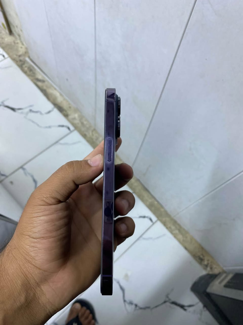 سلام عليكم ايفون 14 برو ماكس
ذاكره 265 

بطاريه 79 

مبدل شاشه 

و الكامره الاماميه واكفه بس 

شاصي ظهر كلش نضيف الجهاز 

سعره 400 بي مجال 

مكاني بغداد الحسنيه مال راشديه 

رقمي *********** واتساب
