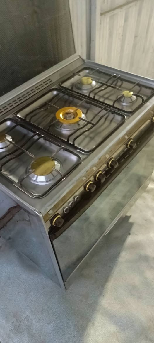 السلام عليكم طباخ كريازي باب ١ نضيف كلش واخو الجديد علا الفحص 👌👌👌 السعر ٢٥٠ وبي مجال بسيط👈 ملاحضه👉 يوجد توصيل للحياء القريبه (للاستفسار ***********) العنوان نجف النجف, العراق
