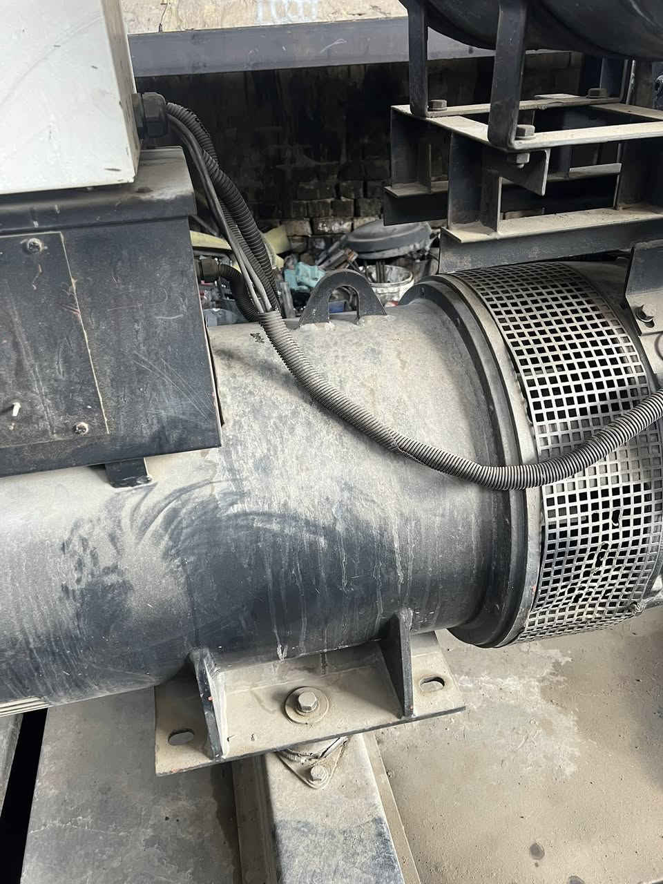 السلام عليكم مولود دايو 6 سلندر راس توليد 250 كيفي بلادي مكينه كايمه ابيع على هاي الوضعيه ابيع على هاي الوضعيه السعر 40 ورقه ***********
