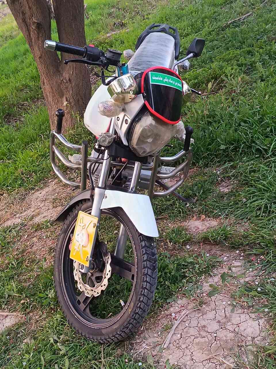 سلام عليكم شباب دراجه سنكي للبيع موديل 19 محرك 200 الدرجه نضيفه حلو ومرتب نشاط فول سعر 750 وبيهه مجال قليل ***********
