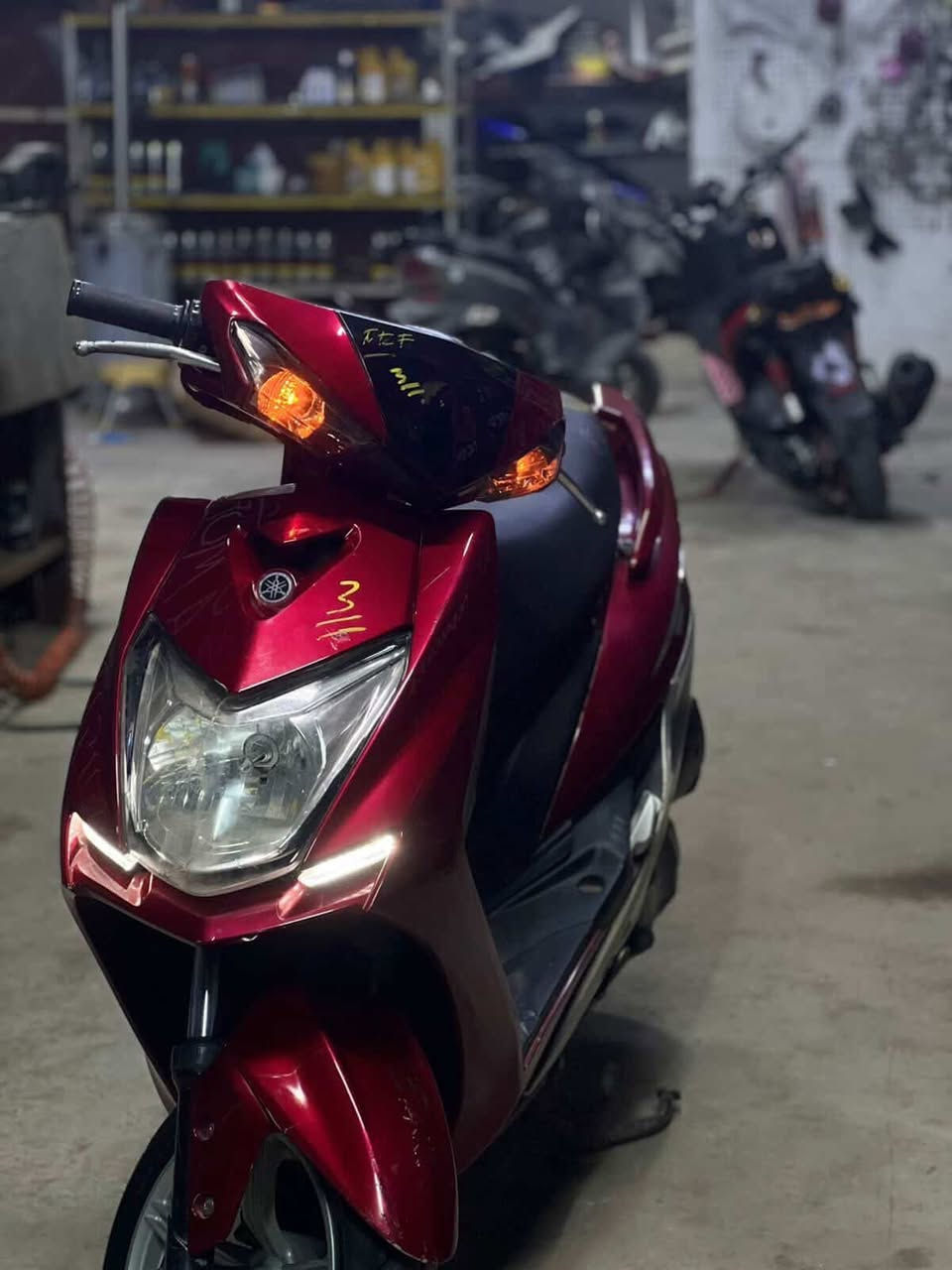 سلام عليكم دراجه شمعه كوري دراجه خير من الله شوفت عينك تخبل تاخده وتفصحه سعر 1400 وبيه مجال بصيط مكان بغداد الغزاليه ‭٠٧٧١ ٤٩٨ ١٣٧٨‬
