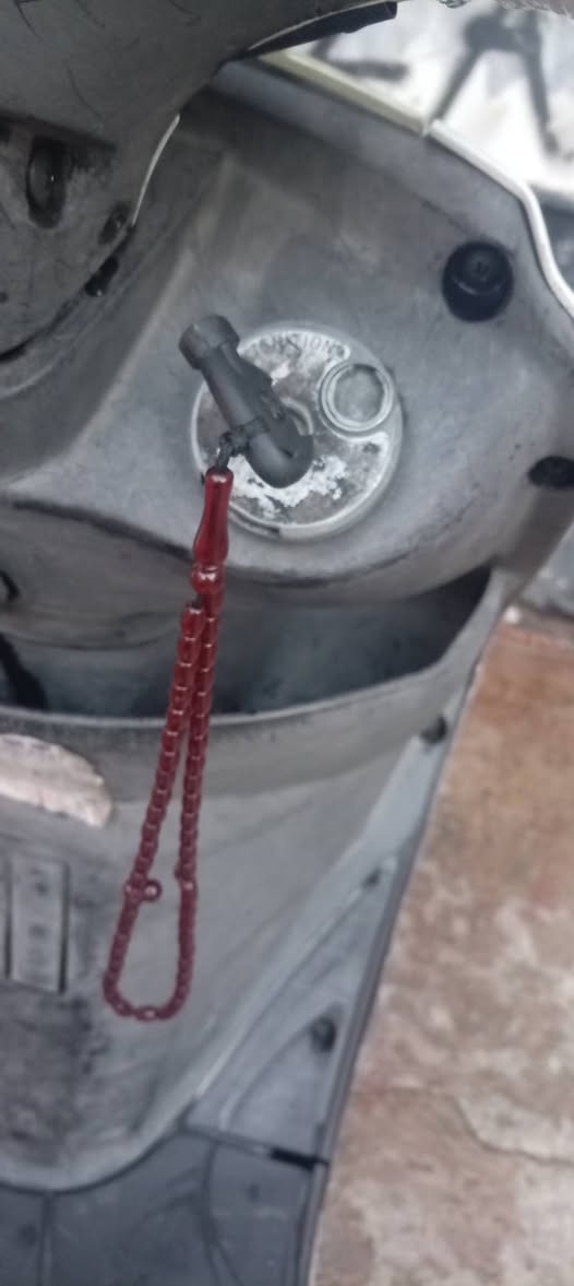بريز كابريتر سرعه 140 درجه جديده لوك كل بلادي اي نقص ما بيه درجه فول مكان بغداد المشتل سعر 650  رقم الهاتف ***********

