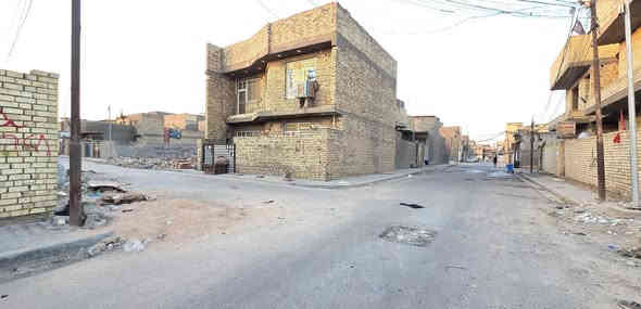 سلام عليكم مرخصةمديرالاكروب المحترم بيت هيكل 100متر  ركن 5ب20 عله ٣فروع قريب عله شارع المستشفى العام زراعي خدمات كامله تبليط ماء مجاري كهرباء انترنت مولد ذهبي شارع عريض كماليه حي السلام شارع المستشفى الجديد
***********
