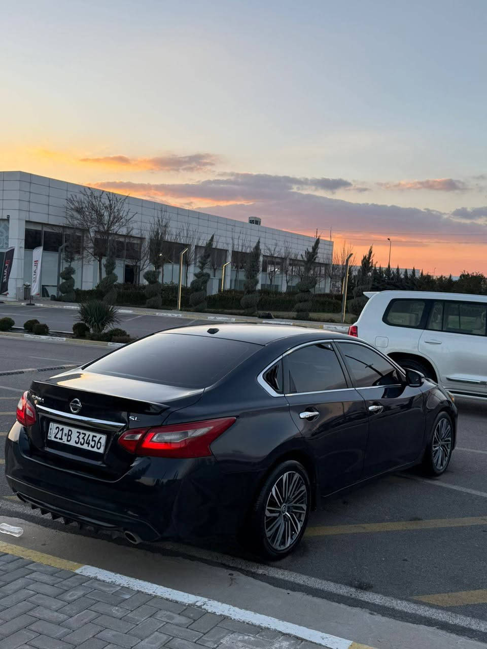 سلام عليكم  للبيع
ئالتيما  موديل 2018
كشن جلد + كهرباء + هيتر 
استيرن هيتر 
سنوية جديده لحد 2031
رادار امامي  حاسة خلفي

*********** 
سعر  115
