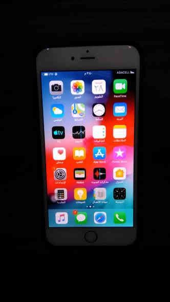 موبايل ايفون للبيع كله شغال بعد البطاريه وشاشه البطايه 100الذاكره 16سهر الجهاز 50 قفل ما بي مجال ***********
