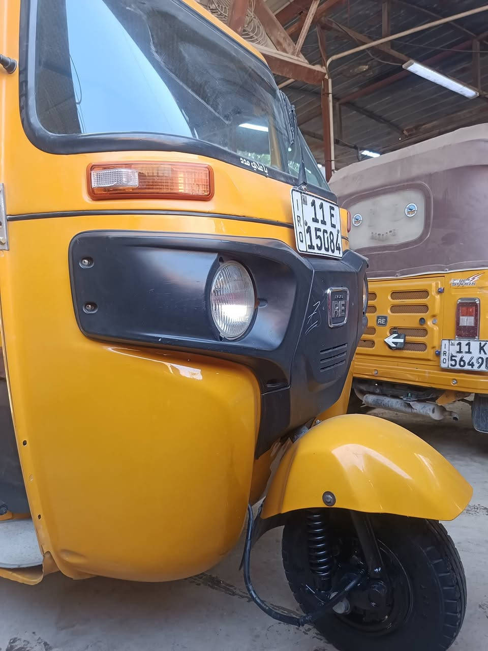 السلام عليكم تيك تيك للبيع عنواننا بغداد موديل 19 شهر 12 السعر 7100
***********
