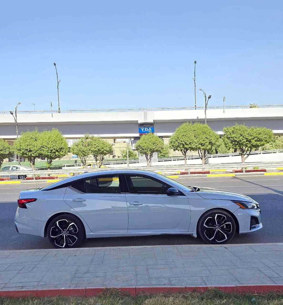 السلام عليكم
نيسان التيما SR + اعلى مواصفات
موديل : 2024
السعر :165$ تم تنزيل السعر بسبب بيع مستعجل 
فور ويل دفع رباعي
حجم المحرك : 2.5L ( 4,سلندر )
المواصفات : SR+ Plus
‏‎بصمة ابواب
‏‎بصمة تشغيل
تشغيل عن بعد : Remote Start
‏‎شاشة كبيرة
هاند بريك بصمة
اوتو ستارت : Auto Stard
اوتو بريك : Auto Stop‎
رادار امامي (تحديد مسار)
‏‎رادار جانبي (نقاط عمياء)
‏‎رادار خلفي (التحذير من الاصطدام)
‏‎حساسات امامي
‏‎حساسات خلفي
نظام : Eco
نظام : Normal
نظام : Sport
تحكم ستيرن
شفتات ستيرن
كشنات كهربائي
كشنات جلد
تدفئة كشنات
تبريد لمس
لايتات ليد وعدسة زينون
بكلايتات LED
ويل 19 كروم مختوم SR
نظام خرائط GPS
نظام بوصله
شاحن لاسلكي (واير لس)
وبعد هواية مواصفات …
صبغ بنيد وجاملغين
كفالة شواصي ولغود
‏‎تفاصيل اكثر الاتصال

 *********** ديوانية, القادسية
