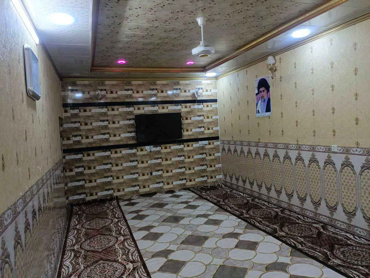 بيت للبيع ٢٠٠متر طابو صرف بسمي
يتكون من ٦ غرف ٤ فوك وثنين جوه وصالتين واستقبال ومطبخ
سطح شتايكر كامل من كلشي بيت جبير وحلو
العنوان شارع الشمري الشارع مال مدرسة التضامن 
الابتدائية سعر 95 وبي مجال ***********
