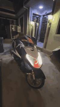 سلام عليكم سكنس فحل نوزل طلاعات
دراجه بلاديه ممفتوحه دراجه قويهه 
تجي وشوف شوفت عينك جيب ١٠ فيتريه مكينه اكفلها الك لاصوت لانضوح لاتبخير 
تزويد البيها كلجات wf امامي خلفي 
فراك بريك قطره اكسل 
يدات رياضي 
ويل رياضي وفلنجه 
وفج وتطواله وملقلط 
وماصده عين شيطان 
ستناد صفح 
شاير وبك لايت مشمي 
دبلات امامي خلفي رياضي 
صولنصه بوري عدل وزه دراجه مشالله تاخذها وخطيتك بركبتي اكفلها الك من كلشي انطيك نقص بيها حتا متجيني واتعبك قبق بانزين تريشه وسبعه جوه الكشن مابيها غير ذني دراجه كلش قويه تجي وشوف بعينك سعرها 900وبيها مجال لطيبين بس بدون كسران ماجاوب ع خاص ادخلي واتس خاص شلع عيوني رقمي ***********
