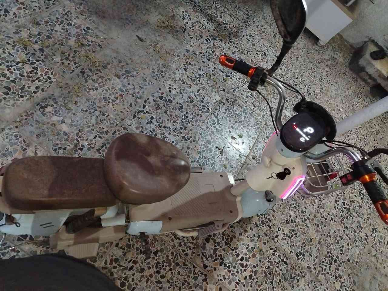 دراجه شحن اخت جديده سعرها ٢٥٠ وبيها مجال


**إذا كنت صاحب هذا الإعلان وتريد حذفه لأي سبب، رجاءا أرسل رسالة إلى الدعم الفني**