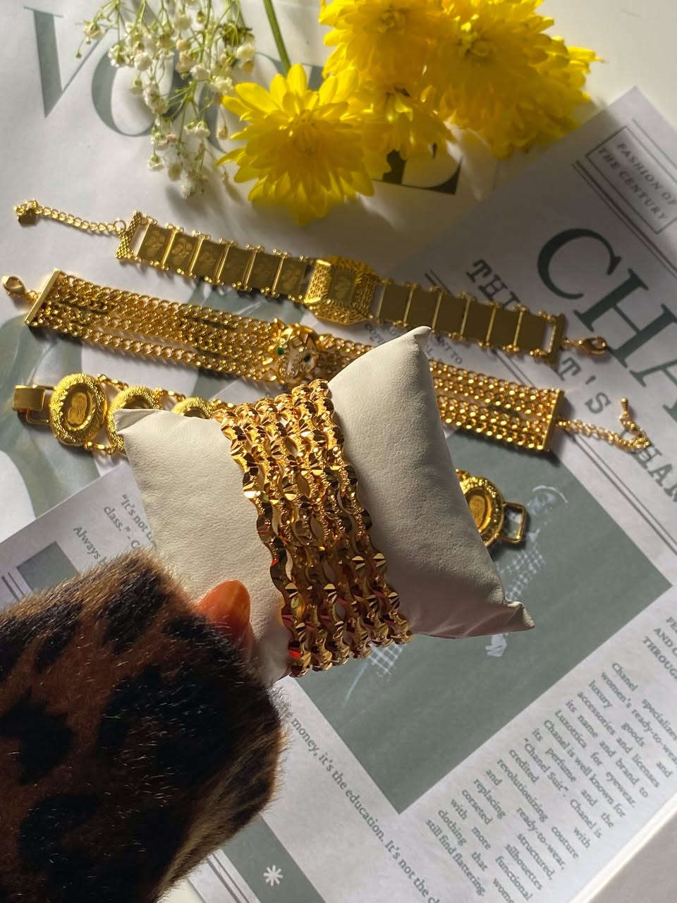 كولكشن رمضاني توفر 🌙

اساور بموديلات مختلفة وفخمة 🥹✨
كواليتي عالي
مقاوم للماء ✨

_ للطلب تواصلوا ويانا دايركت 📨
_التوصيل لجميع المحافظات 3 الاف
_ التوصيل لكلية الطب جامعة القادسية مجاني


**إذا كنت صاحب هذا الإعلان وتريد حذفه لأي سبب، رجاءا أرسل رسالة إلى الدعم الفني**