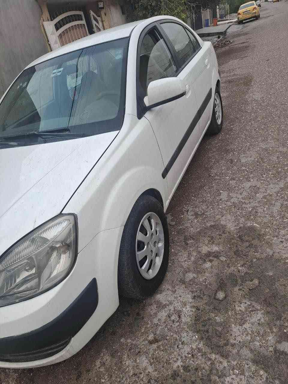 كيا ريو للبيع 
2009 حجم المحرك 16
بيه 3 قطع امامي
رقم سليمانية دولي شرط التحويل 
بيه دفتر بانزين 
كير محرك شرط 
مكان السيارة كركوك 
سعر 83 وبي مجال 
رقم الهاتف ***********
اني مكلف بنشر اي استفسار خابر الرقم كركوك, العراق
