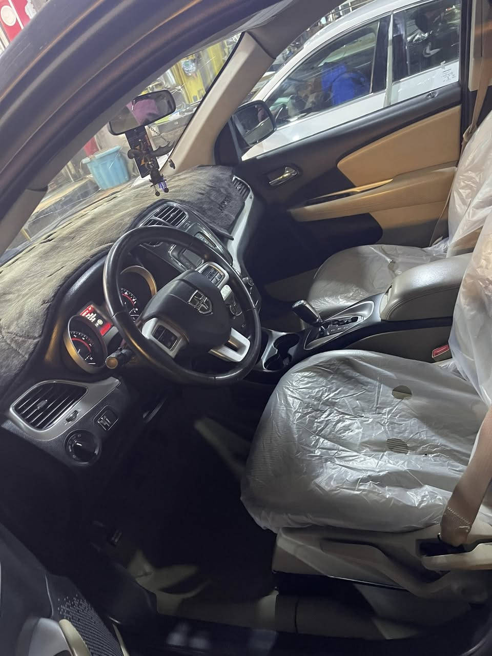 دوج جورني للبيع موديل 2018 رقم ديالى الشراي يتصل فقط الشراي ***********
