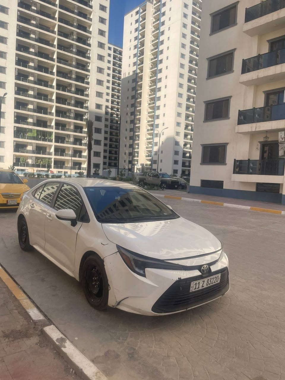 كورلا 2023 وارد امريكي Le
رقم بغداد تحويل مباشر مواصفات بصمه كامرة شاشة رادارات امامي جانبي تحديد مسار ثلاث انظمة قيادة 
حادثها موضح بالصور بارد فقط بدون صبغ
ماشيه ٧٣ الف ميل 
السياره جاهزه من كل النواحي 
مكان السيارة بغداد الكمالية 
السعر 128 
***********
