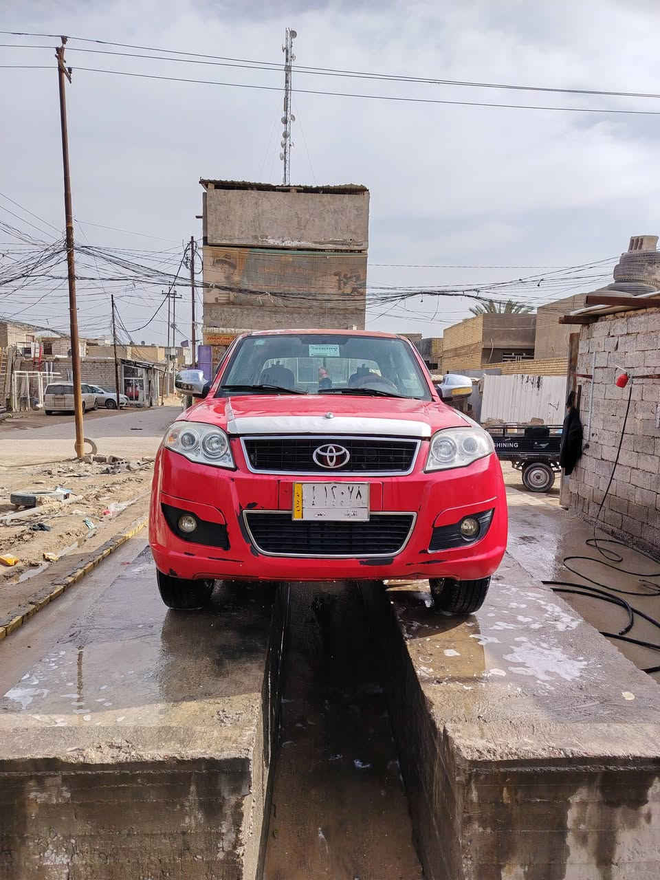 سلام عليكم بيكم صيني اسكاي للبيع مديل 2012 سعره 60 ورقه وبيه مجال للشراي سياره جاهزه مابيه نقيصه بس التبريد عاطل رقم السياره نجف ومكان السياره نجف سنويه لغايت 2027 رقم المبايل ***********
