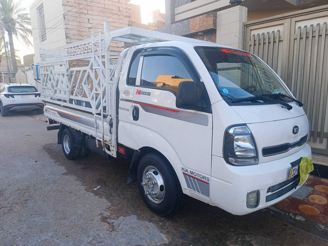 كيا فحل موديل 21 مكينه گير اكسل مكفول بس التكم الاماميه واگعه واگعه عليها سقيفه رقم بغداد بسمي مداور ثاني يوم السيارة خير من الله تخم تاير جديد السعر 140  *********** العنوان النجف الاشرف
