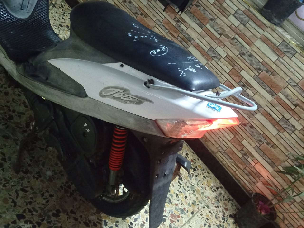 ماكس شلعه معدل فول نعومه فول
برغي نقص مابيها وبلاديه شرط من كلشي تعال وفحص 

لايت اشاير لدات قفل ستيرن قفل صندوق دبلات تايرات 

برغي نقص مابيها وبلاديه وحلى من صور بهواي مكاني 

مدينت الصدر شراي يتصل سعر 520 شراي ادلل رقم 

***********
