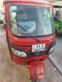 تكتك للبيع موديل 20 رقم وسنويه جاهزه للشارع سعر 6 مليون تصال وتساب 077...