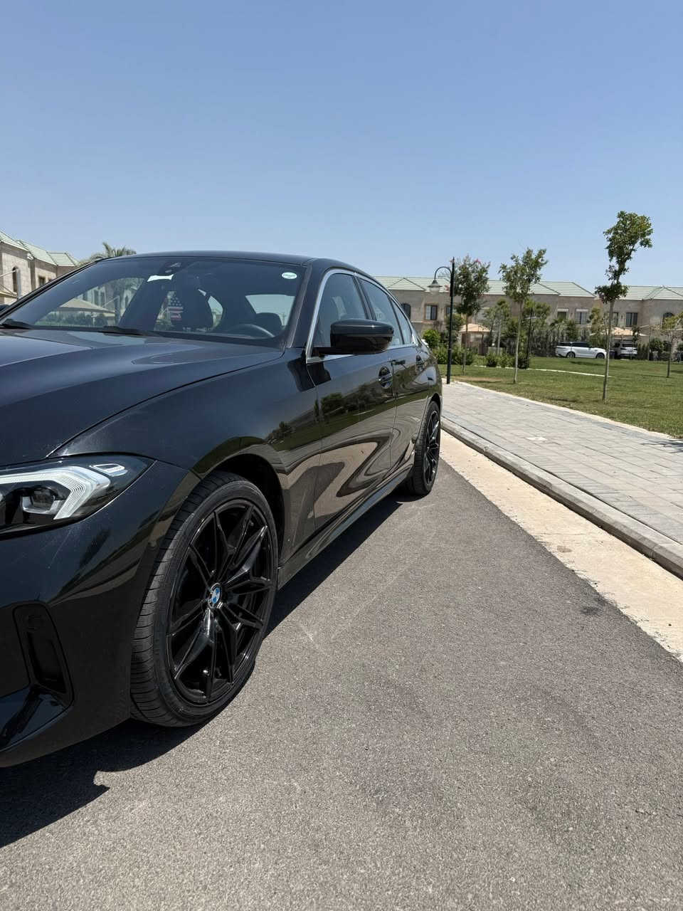 السلام عليكم
BMW 330i 2024 
سياره بيه جاملغ وبنيد السياره ماشيه ٣٠ ألف ميل مواصفاته رادار حساسات شاشه كبيره سلايد السياره مناقصه شي 
التواصل على الرقم *********** وات ساب

