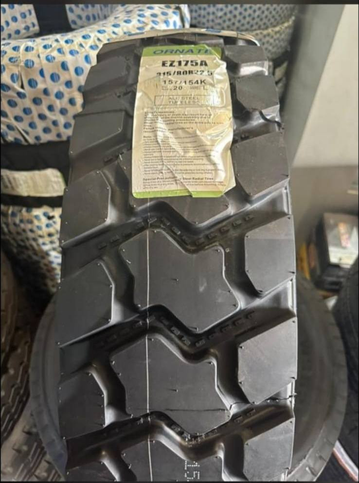 وصول اطارات  صيني حجم 315R80 22-5 إنتاج حديث السعر مناسب مع توفير خدمة توصيل للإستفسار الاتصال ***********

