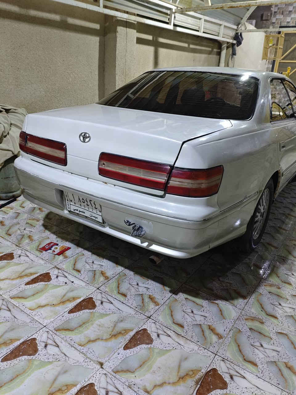 سلام عليكم
مارك 2000 محرك ونجي كير محرك مكفولات اربع بيبان جدد دواخل نضيفه بيها ضربه خفيفه رقم ميسان السنويه منتهيه بشهر الواحد صاحبها يريد مداور 
السعر المطلوب 57
المكان البصرة -الهارثة 
للاتصال :***********
