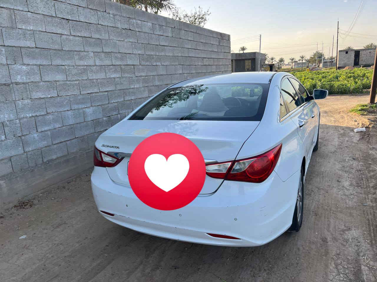 السلام عليكم سوناتا 2013شكل 14 الشركه العامه خليجي بيه طخه بسيطه بجنطه ونصبغت الجنطه الباقي مكفول رقم بغداد بسمي عارضه ب130 وبيه مجال ***********
