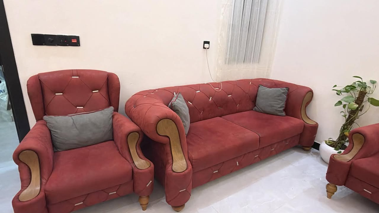 تخم تركي ٣٥٠ حي العدل ***********

