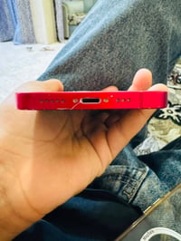 ذاكرة ١٢٨ • بطارية ٧٤٪ • كسر بسيط