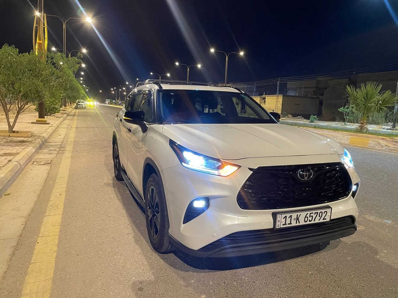 تويوتا هايلاندر GLE 2025 hev هايبرد بلاك ادشن 
  🔝خليجي سعودي  ( عبد اللطيف جميل ) 
السياره بحاله الزيزو ماشيه 5000 كيلو 

         فول مواصفات  GLE
  ✔️ المحرك 2500 هايبرد
  ✔️ رادار امامي + اوتو ستوب + تحديد مسار 
  ✔️ فتحه سقف سلايت
  ✔️ صندوق كهربائي 
  ✔️شاشة جبيرة وعدادات ديجيتل 
  ✔️ مري قابله للطي كهرباء
  ✔️ حساس امامي + خلفي
  ✔️ 3 انظمة قيادة + نقطه عمياء 
  ✔️ شاحن موبايل لاسلكي 
  ✔️ لايتات فول زينون + كشافات + بك لايت LED
  ✔️ بردات خلفيه   
  ✔️ رنكات حجم 18 أنش
  ✔️ ملحقات السيارة كامله 
السياره مضلله حراري كوالتي عالي 
السياره مغلفه نانو سيراميك 
ارضياتها تفصال مع غلاف الدشبول والستيرن
 
للاستفسار ***********
