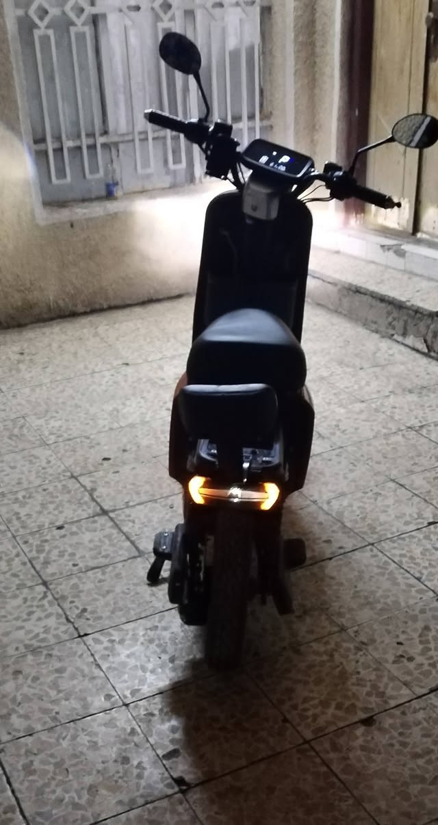 السلام عليكم للبيع دراجه شحن 2025 نوع R900 شركه الريان دراجه نضيفه وكامله من كلشي  سويج 2 بصمه 2 زوج تايرات جدد بطاريات العدد 5 الحجم الكبير 28 امبير مكاني بغداد الدوره ابو دشير الرقم للاستفسار  *********** السعر 400 وبيها مجال للشراي
