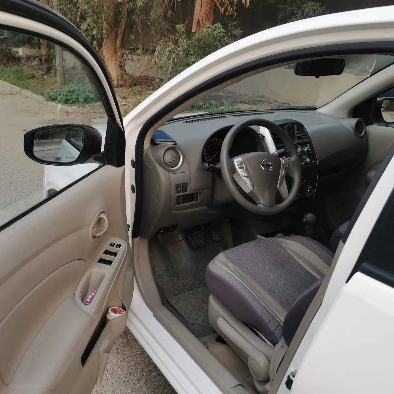 السلام عليكم صني موديل 2025
فول مواصفات سعر ١20  وبيه مجال 
    1.جام 4 كهرباء 
    2.تبريد امامي خلفي 
    3.تحكم ستيرين جهتين 
    4.مانع انزلاق 
    5.مري كهرباء 
    6.كامره وشاشة اصلية 
    7.إشارة بالمري الجانبيه 
    8.ماشية 17 الف فقط 
    9.تغليف الأرضية جلد 
    10.وبلوجكتر ابلادي 
    11.تجوى خلفية اصلية مع حامل اكواب
    12.يدات نيكل 
    13.شباك والدعامية الأمامية مطعم بنيكل ابلادي 
    14.سبايدر خلفي 
السيارة بيه حادث بالجنطة ما بيه صبغ بس 4 اصابع وبارد فقط باسمي رقم اربيل الهزه لل ٢٠٢٧ السيارة
لاستفسار ***********بس وتس
 رقم الهاتف المحمول***********
