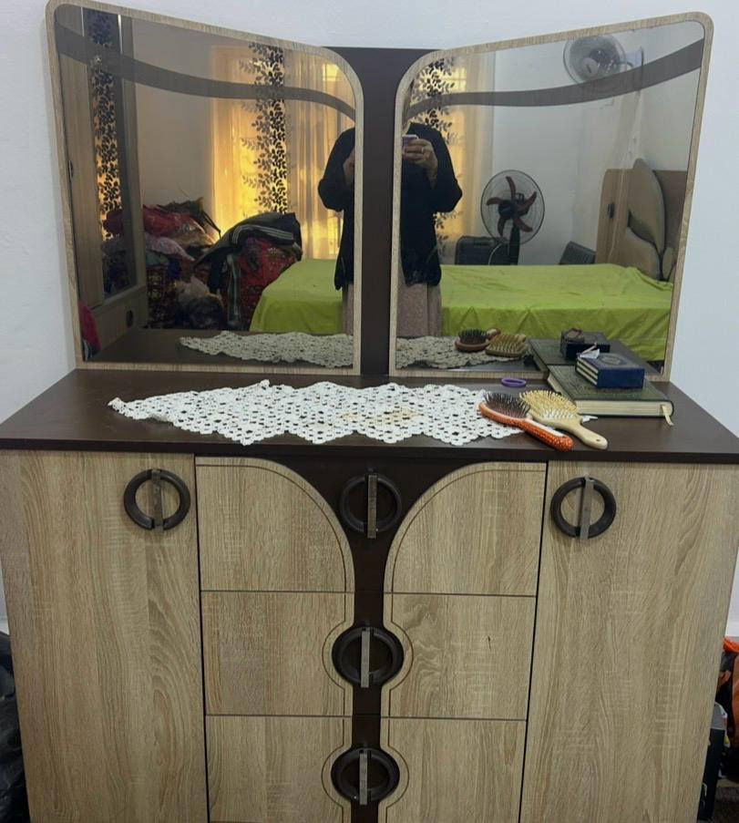 السلام عليكم غرفه نوم للبيع اخت الجديده


**إذا كنت صاحب هذا الإعلان وتريد حذفه لأي سبب، رجاءا أرسل رسالة إلى الدعم الفني**