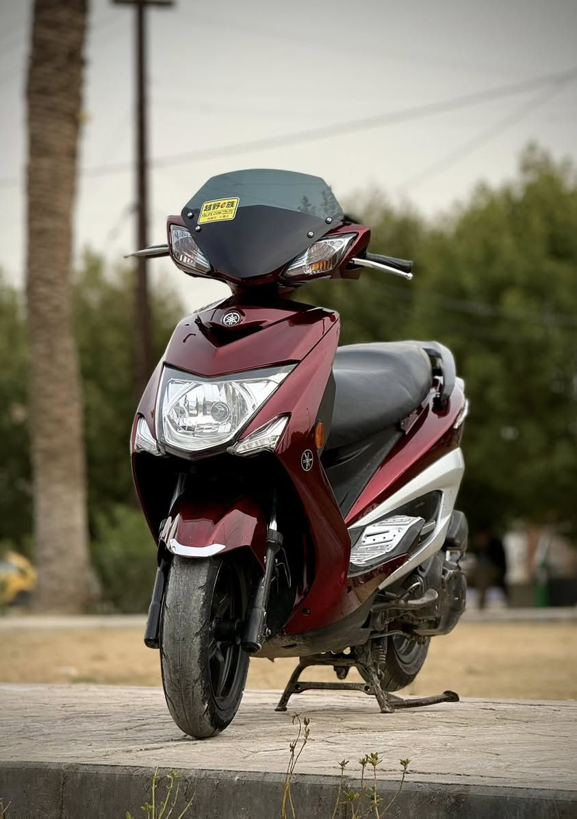 سكنس فحل نوزل خطين لد حديث الدراجة جديدة كلش ومكفولة كفالة عامة ماشية 50 الف شلعة معدل بريكات صوت مكينةكهربائيات كلهة بشرط وكو فديو مصور الدراجة من التشغيلة وداير مداير ولمكينة وكلشي الي يحب ادزلة الفديو يراسلني واتساب اوراقها كاملة مال معرض ومنفيس لكلي شبيهة مابيهة كاملة مكملة وايشي خلاف الصور ولفديو تجي تاخذ كراويك وتروح السعر 975 وبيهة مجال مكاني بغداد البياع
 ***********
